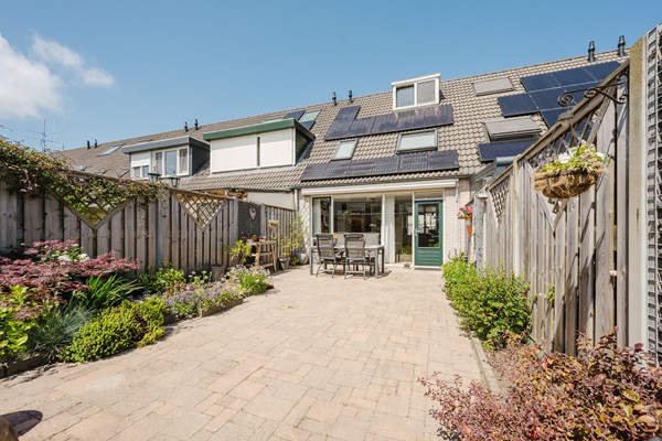 Medium property photo - Maria Doorman-Kielstrastraat 17, 3207 SB Spijkenisse